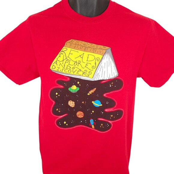Reading T Shirt Mens Size Small Red Read Explore Discover Space Exploration - Picture 2 of 6